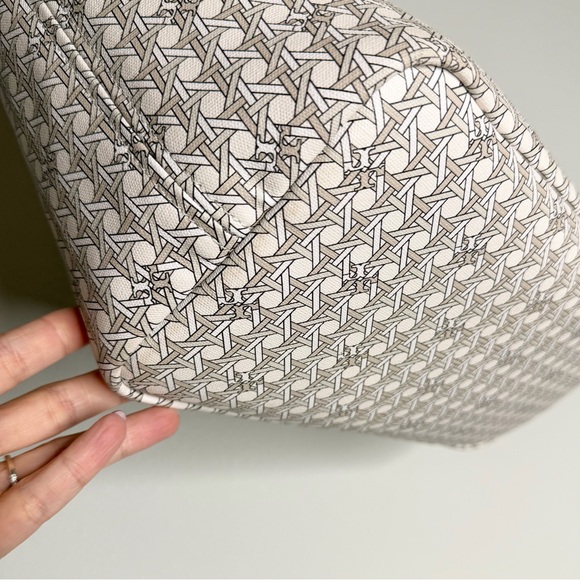 TORY BURCH Ever Ready Tote - Picture 4 of 6